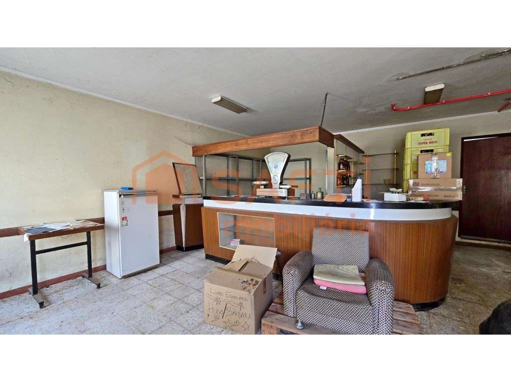 Moradia T5 - Grande imagem: 4/21