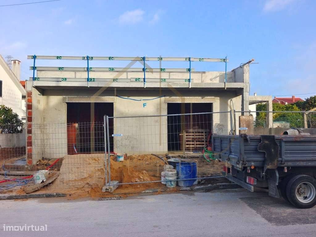 Sofisticada Moradia Térrea T3 +1 com Piscina. Fernão Ferro - Grande imagem: 4/32