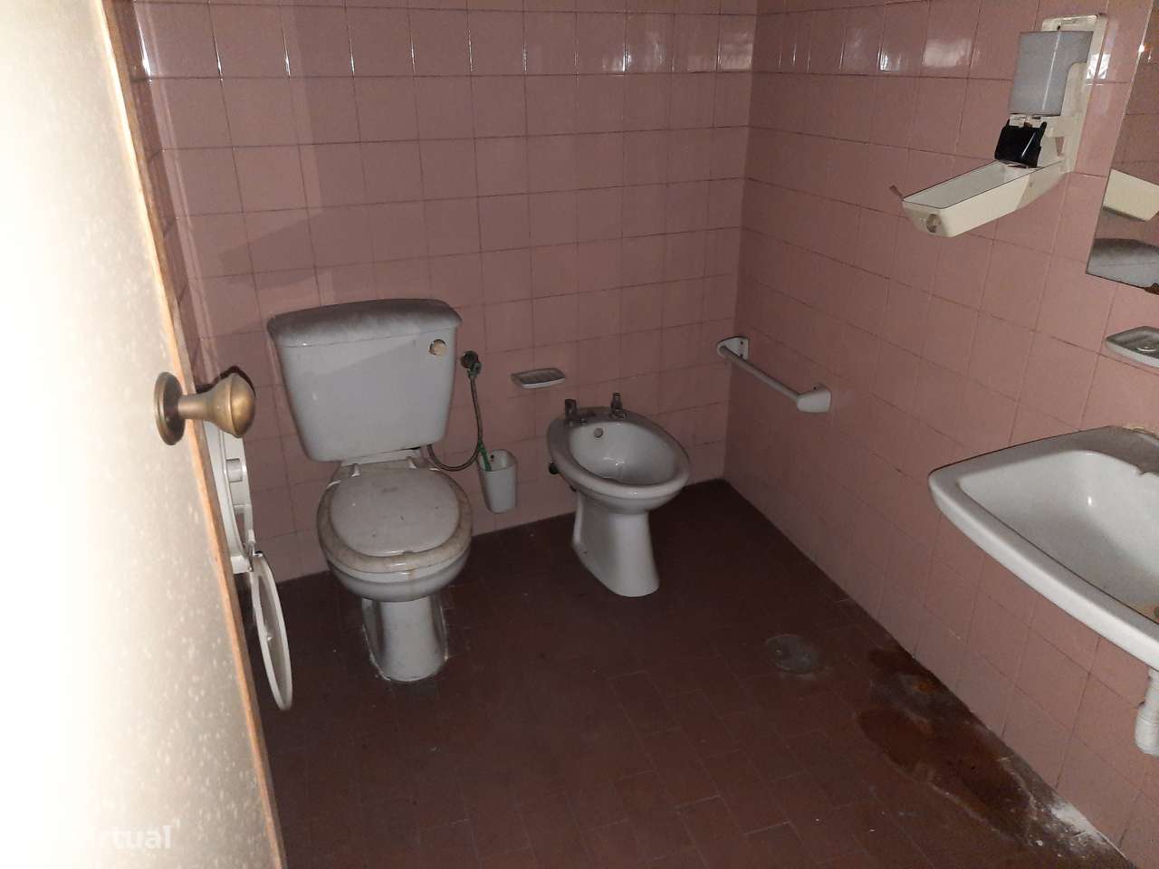 Imóvel comercial em Ermesinde com 564 m²-20