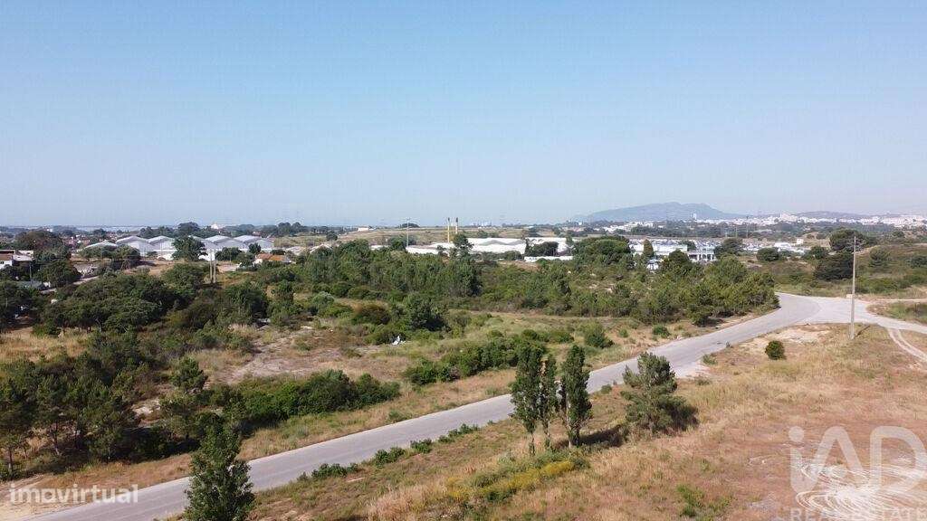 Terreno em Setúbal (São Sebastião) de 10325,00 m2 - Grande imagem: 4/6