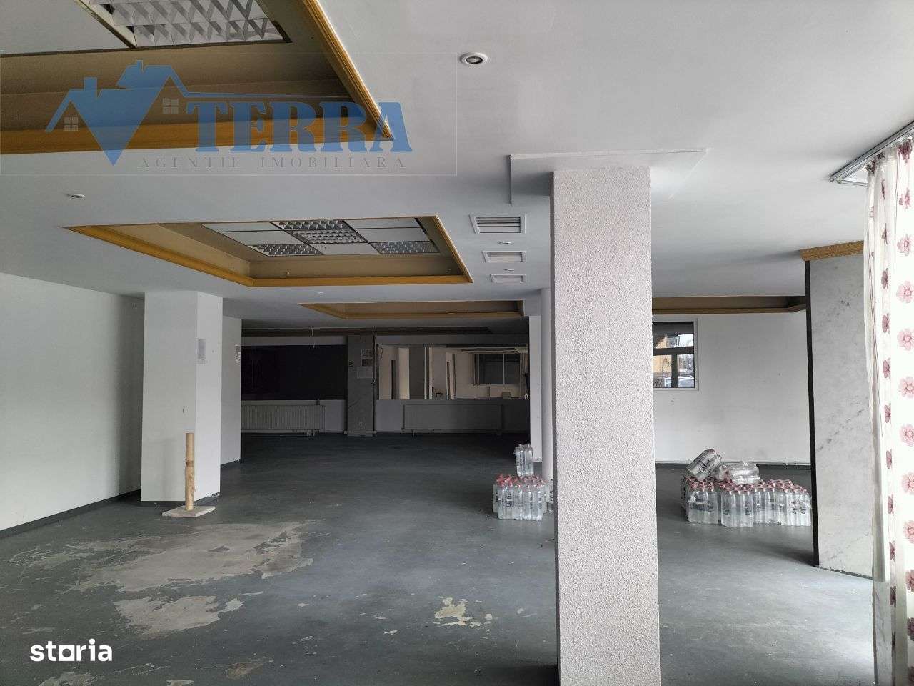 Vând / închiriez spaţiu de birouri sau comercial, Mioveni - bdl. Dacia-12