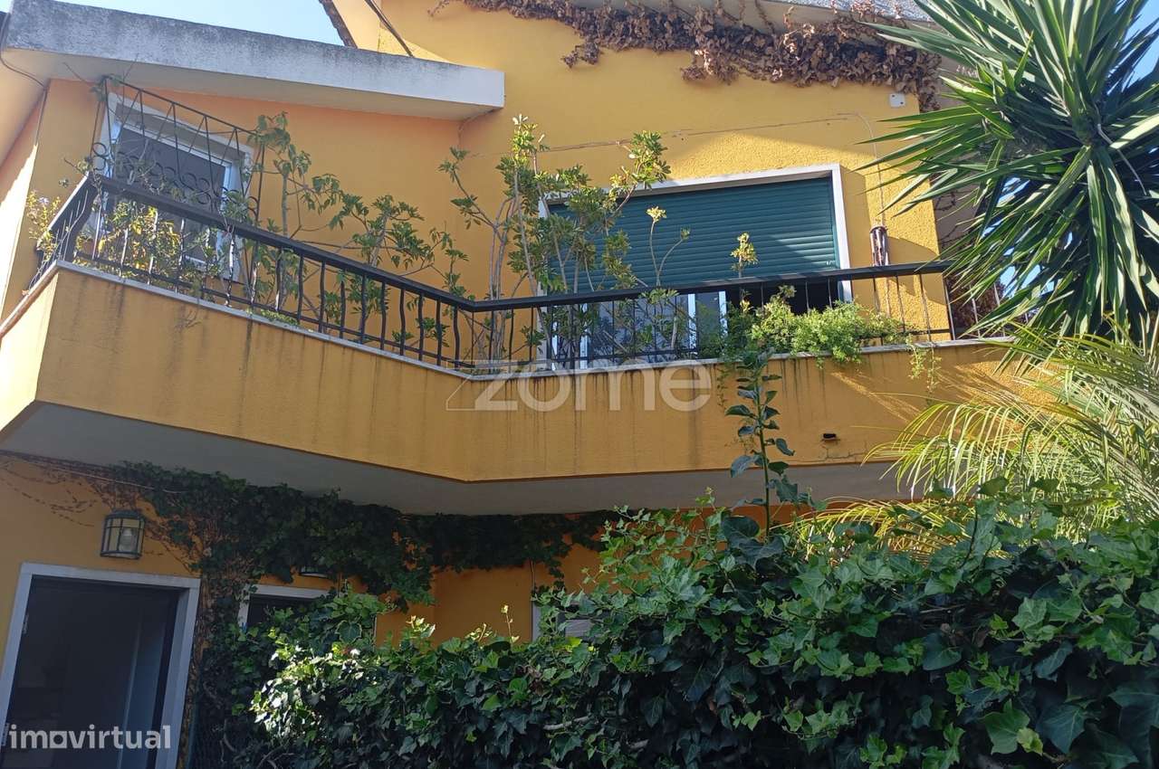 Moradia T4 – Espaço, Versatilidade e Oportunidade Única - Grande imagem: 4/20