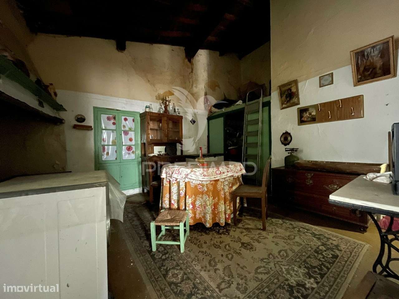 Prédio em Avis - Grande imagem: 4/12