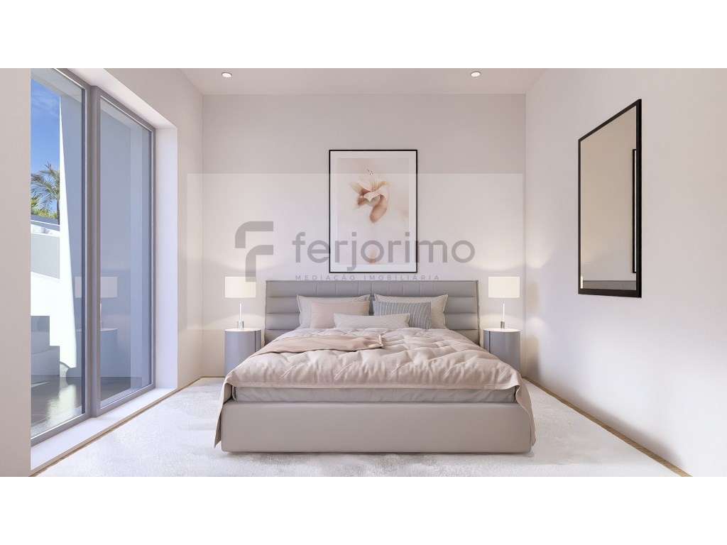 Andar Moradia Tipo T2 com moveis de cozinha, roupeiros forrados e d...-16
