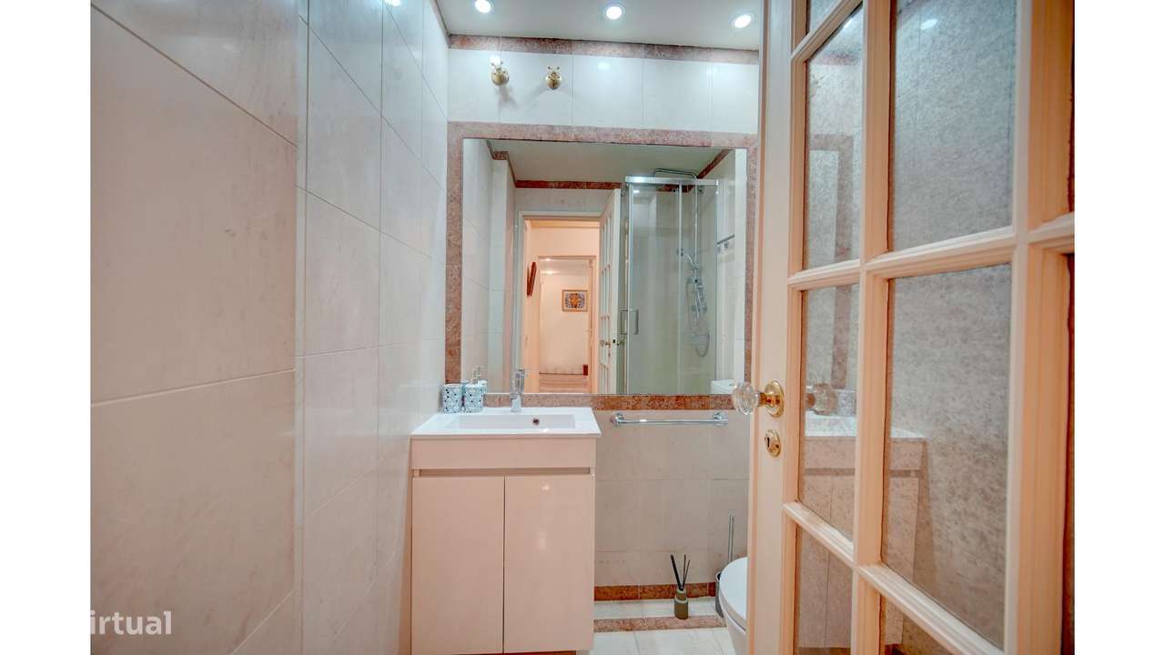 Apartamento T4 em Lisboa-13