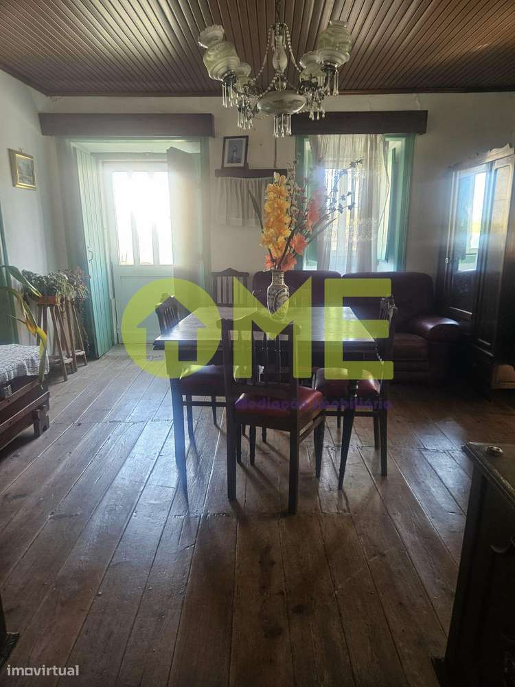 Moradia para Remodelação entre Ourém e Fátima-11