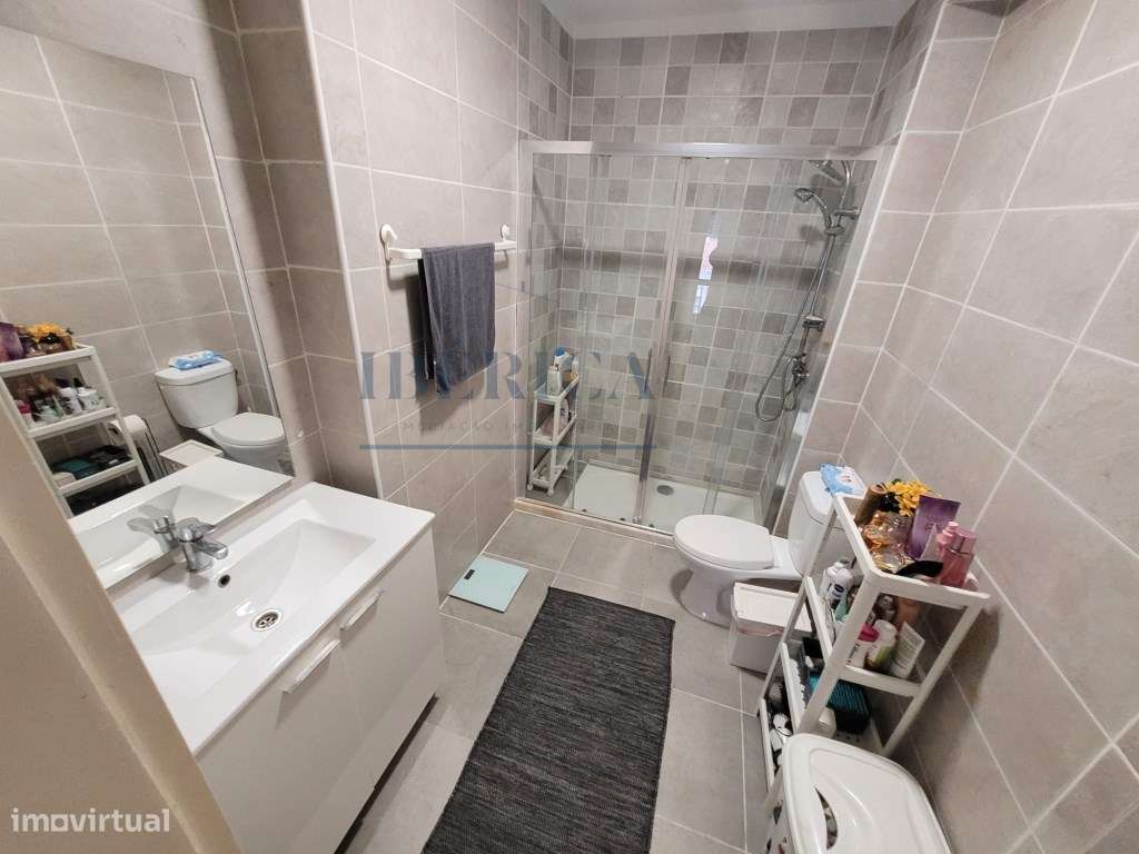 T3 Renovado com Garagem em Canidelo - Gaia-32