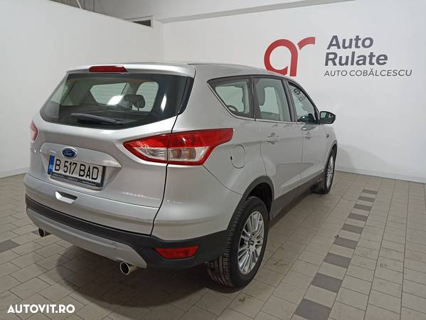 Ford Kuga - 4