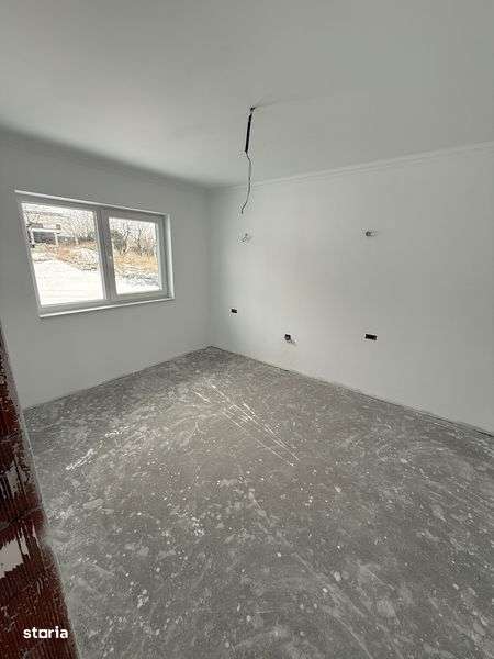 Casa Parter 4 camere in  Paleu - Imagine principală: 5/8