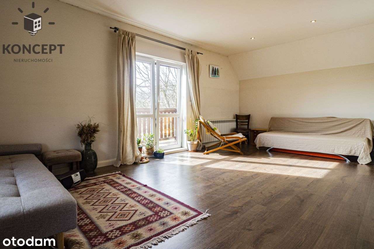 Dom z zabudowaniami z dużą, zieloną działką w cich-7