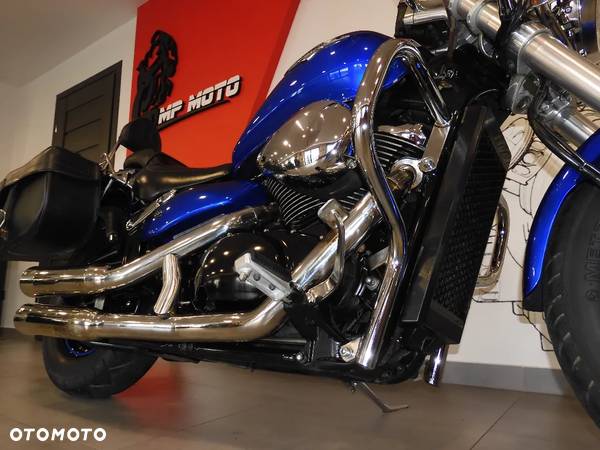 Suzuki Intruder - 19