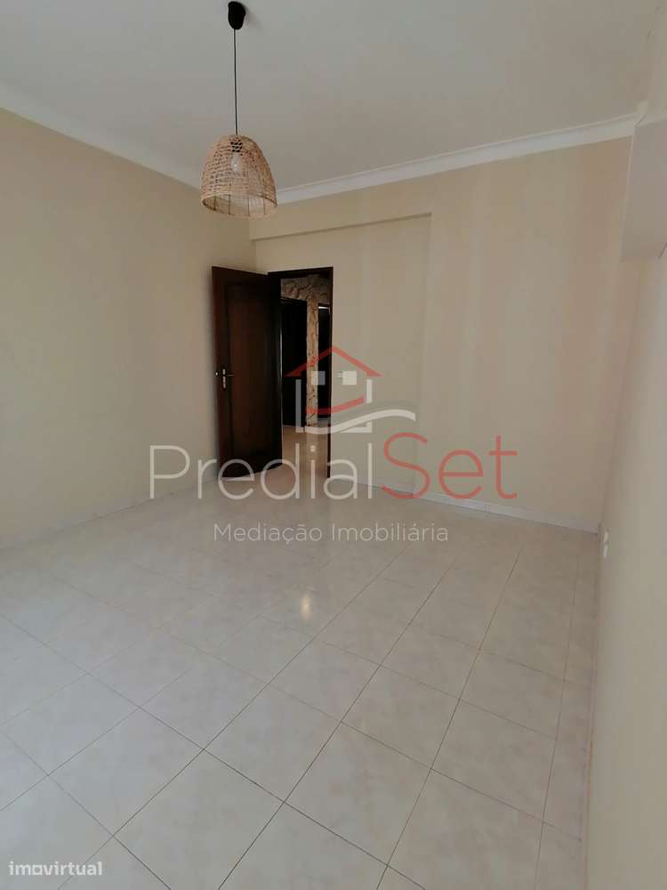 Apartamento T2 - Centro do Pinhal Novo-18