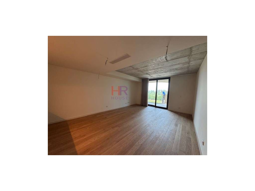 Apartamento T1 Novo com Varandas e Vistas Deslumbrantes em Coimbra.-16