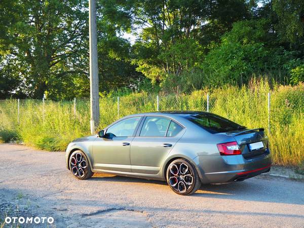 Skoda Octavia 2.0 TSI RS Challenge 245 DSG - 6