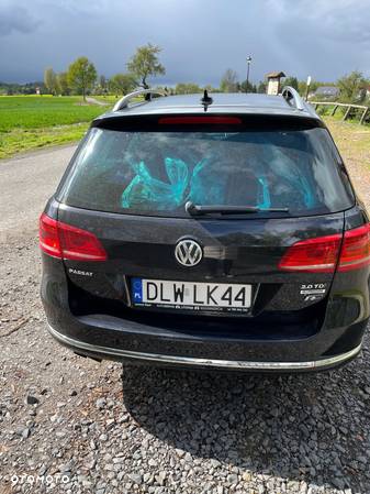 Volkswagen Passat Variant 2.0 TDI DSG BlueMotion Technology R-Line - 4