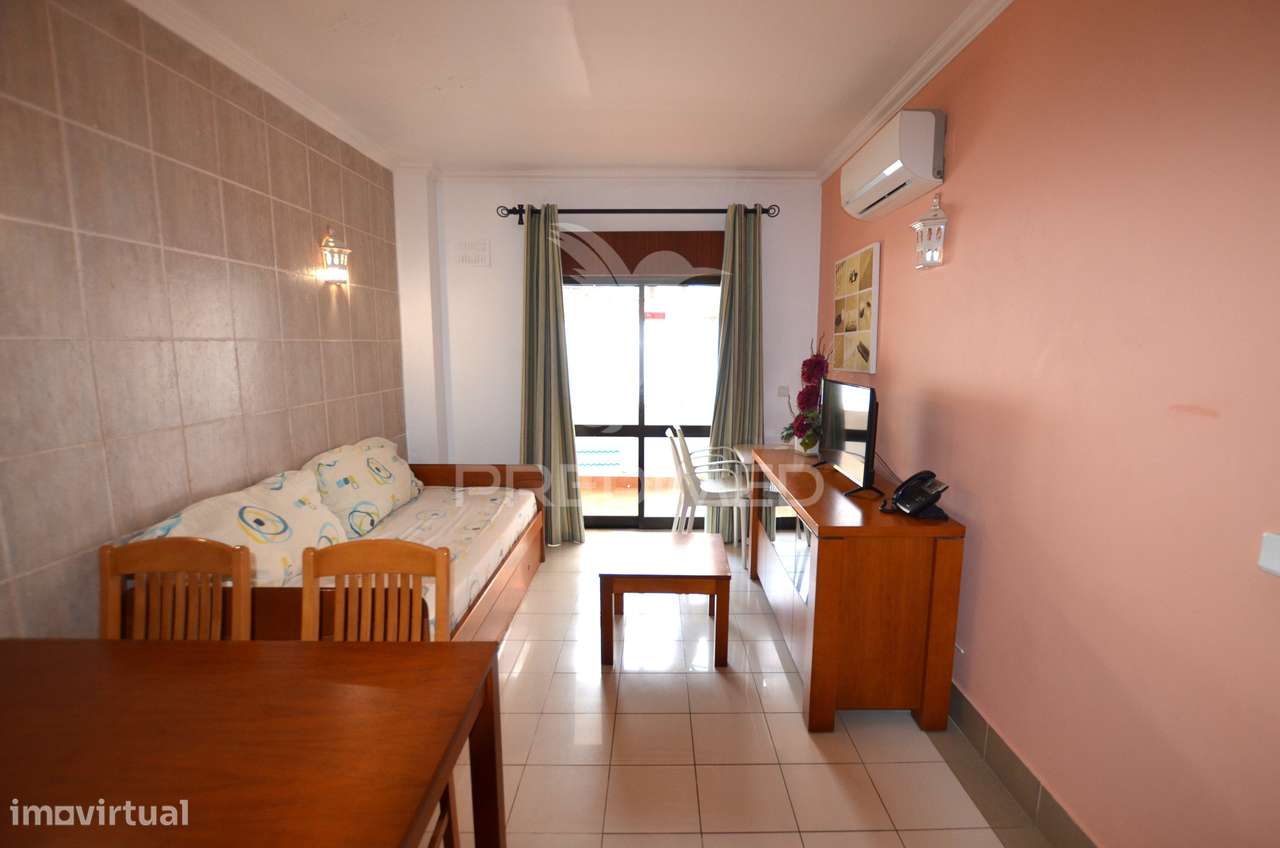 APARTAMENTO T2/ EDIFICIO CRISCHORO - Grande imagem: 2/9