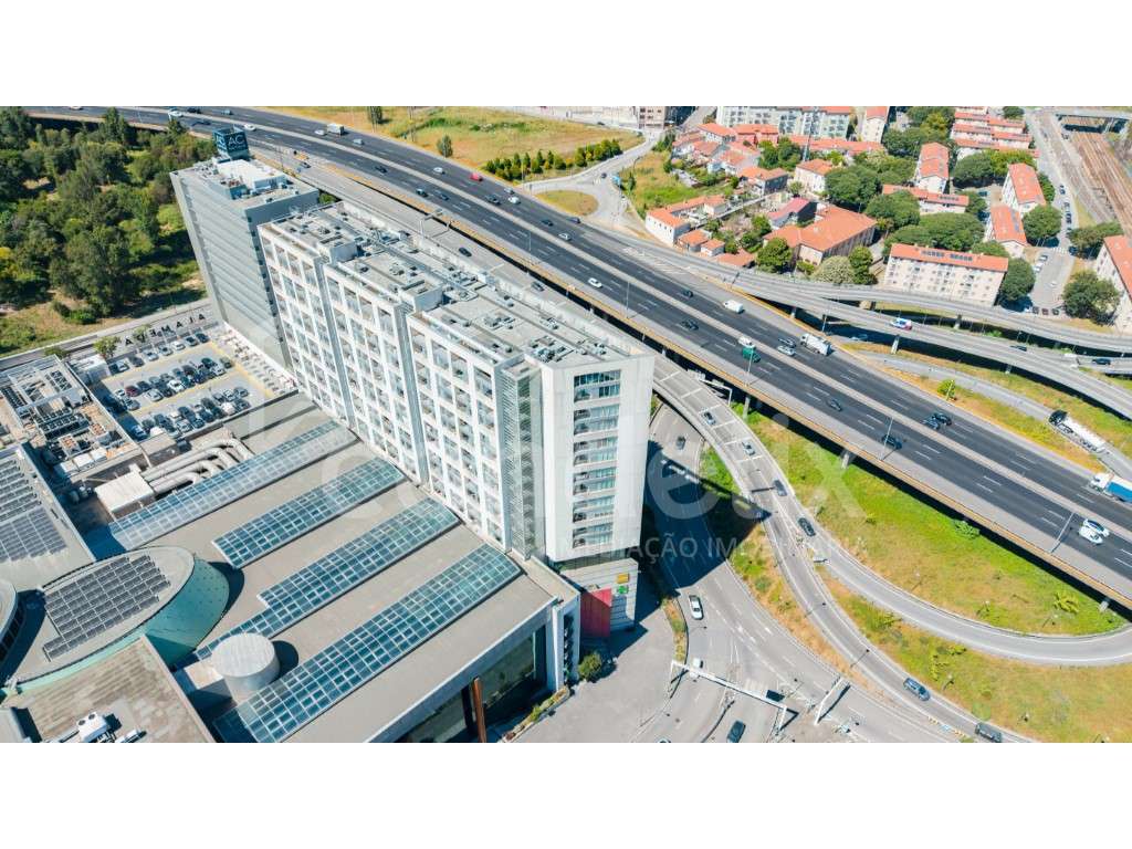 Apartamento T0 para venda junto ao estádio do Dragão-18
