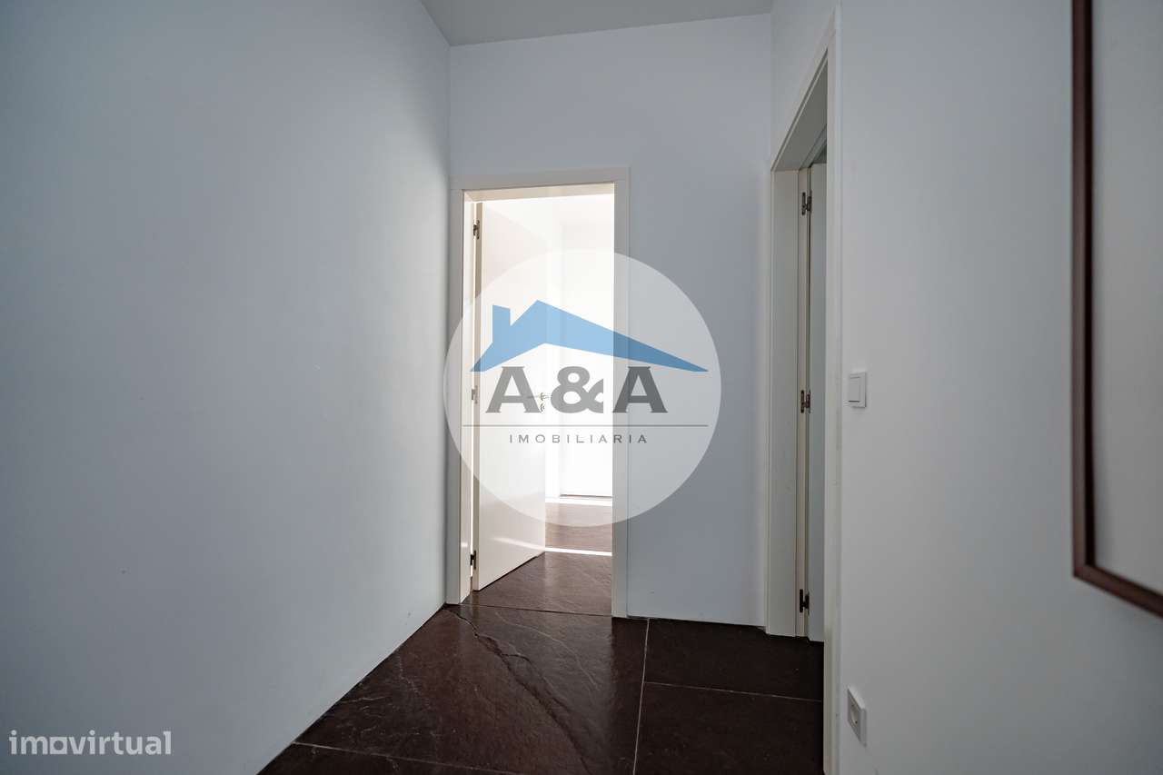 Villa Exclusiva de Arquitetura Contemporânea inserida na Natureza d...-55