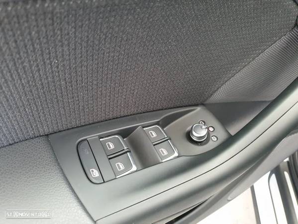 Audi Q3 2.0 TDI quattro S-line S tronic - 17