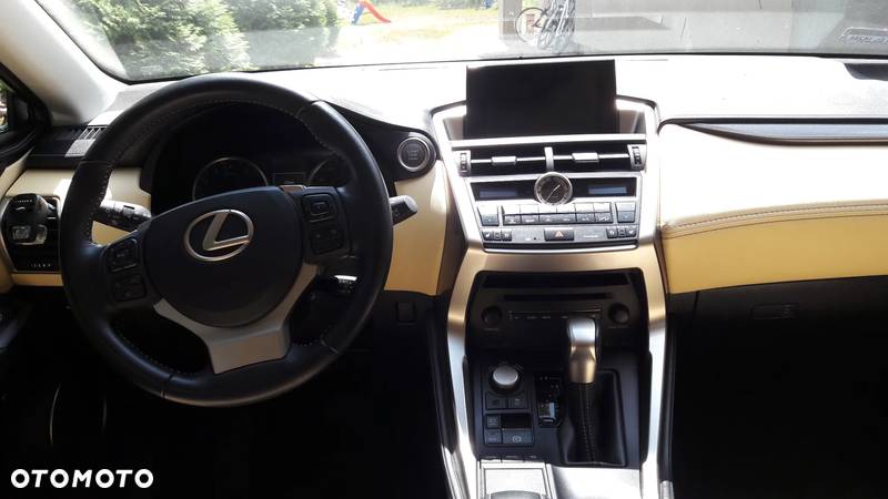 Lexus NX 200t - 3