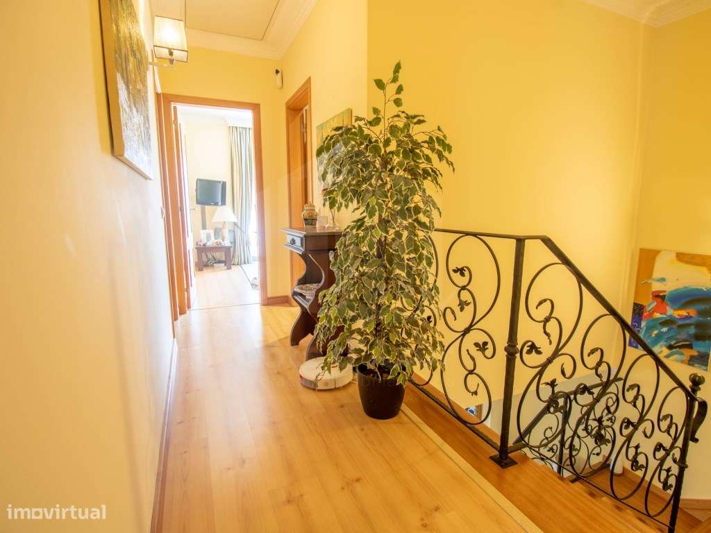 Moradia T3 Remodelada - Venda Nova, Sesimbra-16