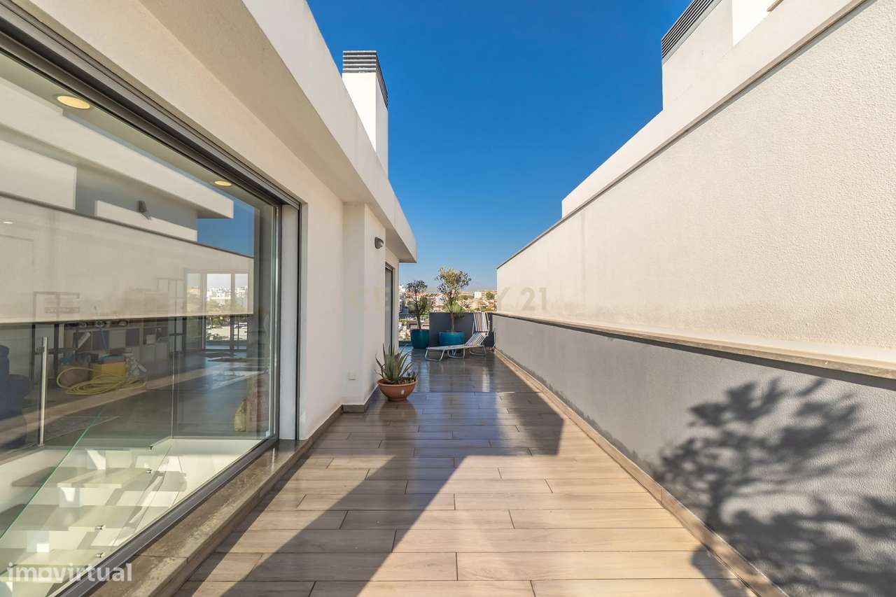 Duplex com Vista Panorâmica – Quinta de Santa Teresa-43