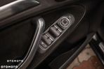Ford Galaxy 2.2 TDCi Ghia - 22