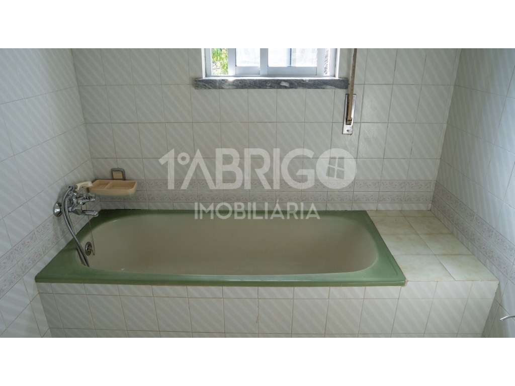 Moradia T3, rés do chão Coucinheira-16