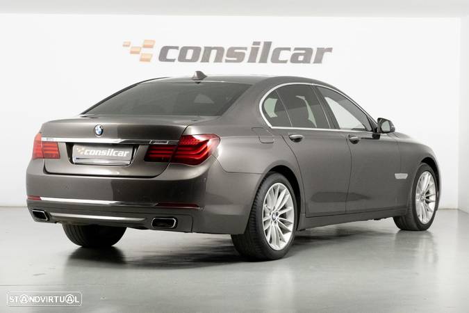 BMW 740 iH Active Hybrid - 6