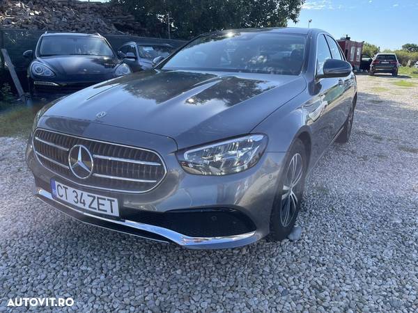 Mercedes-Benz E 220 d 9G-TRONIC - 25