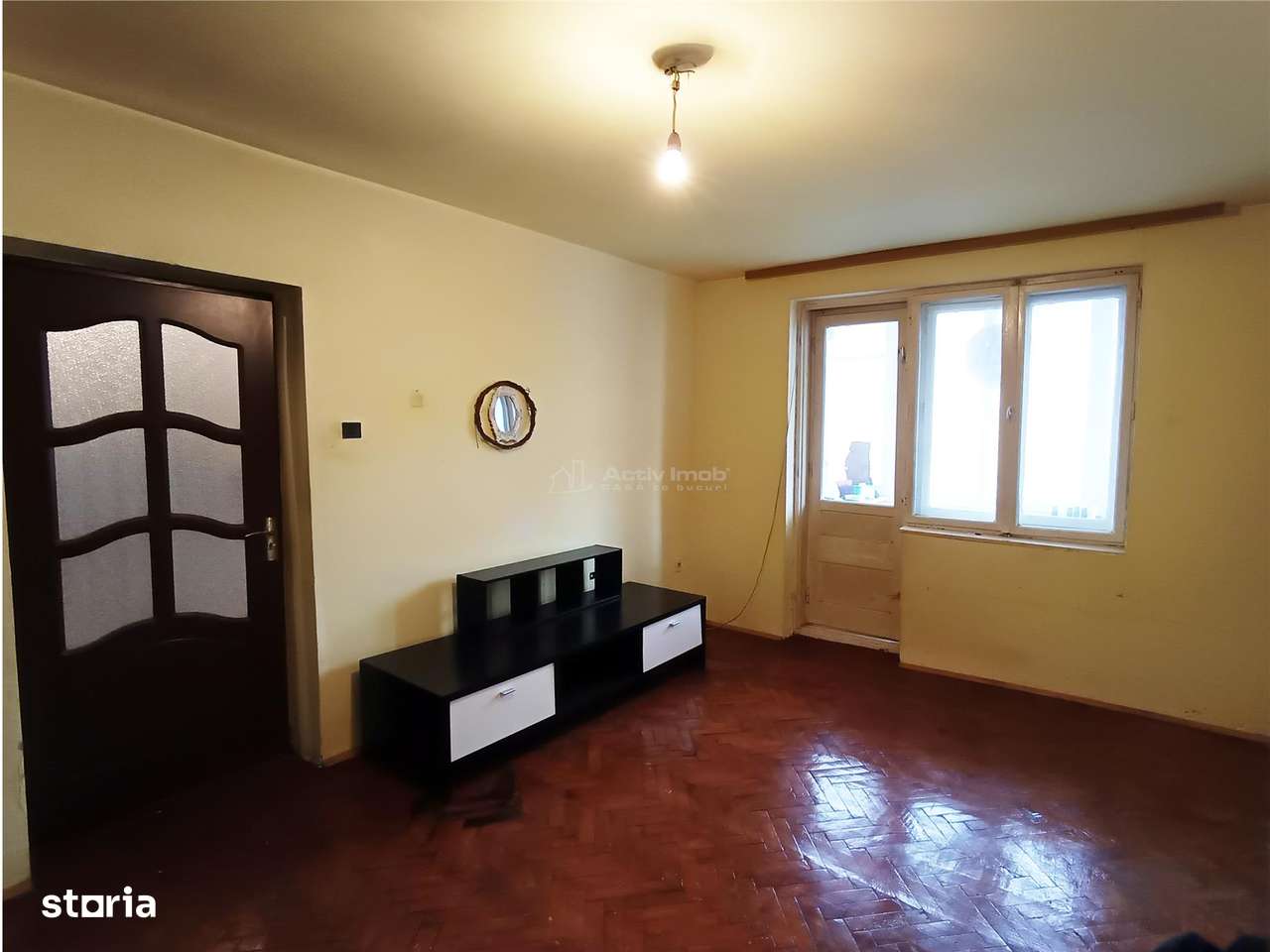 Apartament 3 cam. et. 2 in Moldova Nou&#259; - Imagine principală: 3/13