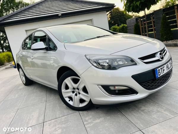 Opel Astra - 2