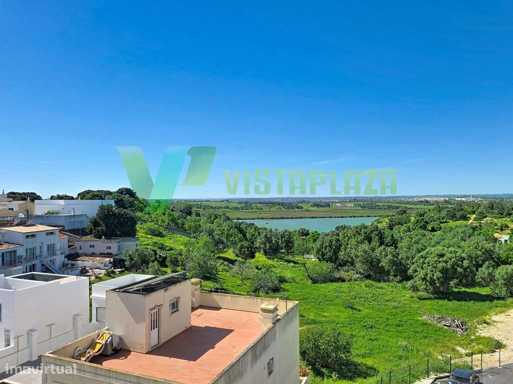 Apartamento T2 em Alvor com Terraço Privativo e Vista Ria de Alvor-3