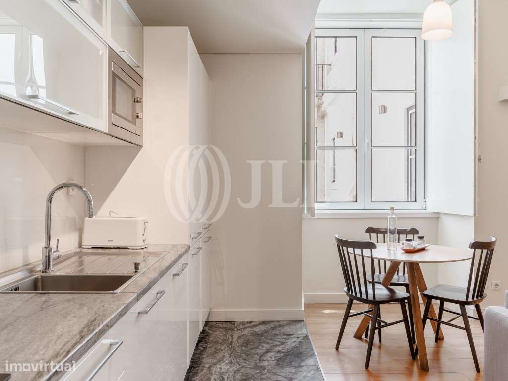 Apartamento T2 em plena baixa pombalina, em Lisboa - Grande imagem: 2/26
