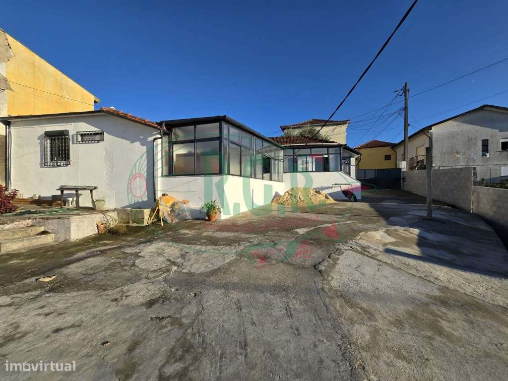 MORADIA T2 VISTAS RIO E PORTO - Grande imagem: 3/26