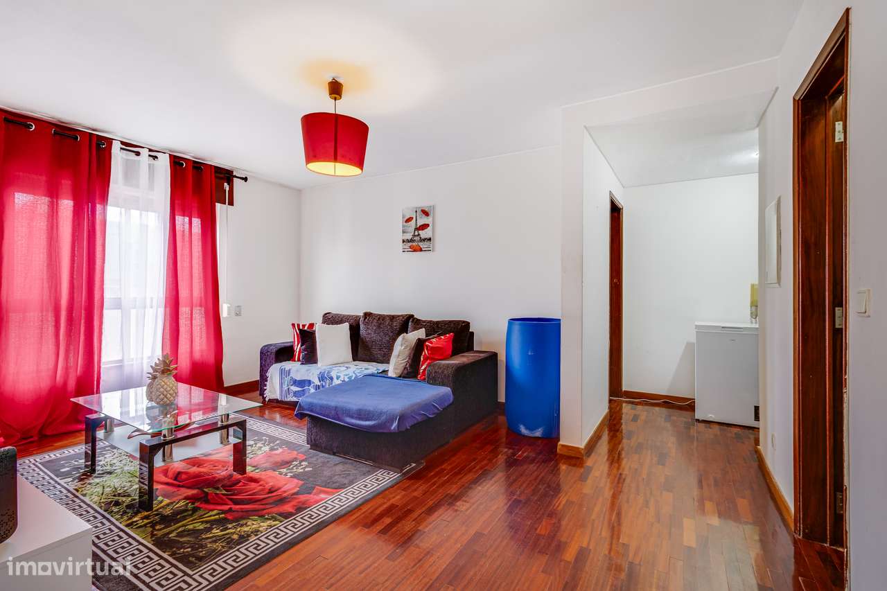 APARTAMENTO T2 | 120M2 BRUTA | ELEVADOR | ARRECADAÇÃO | SETÚBAL - Grande imagem: 5/18