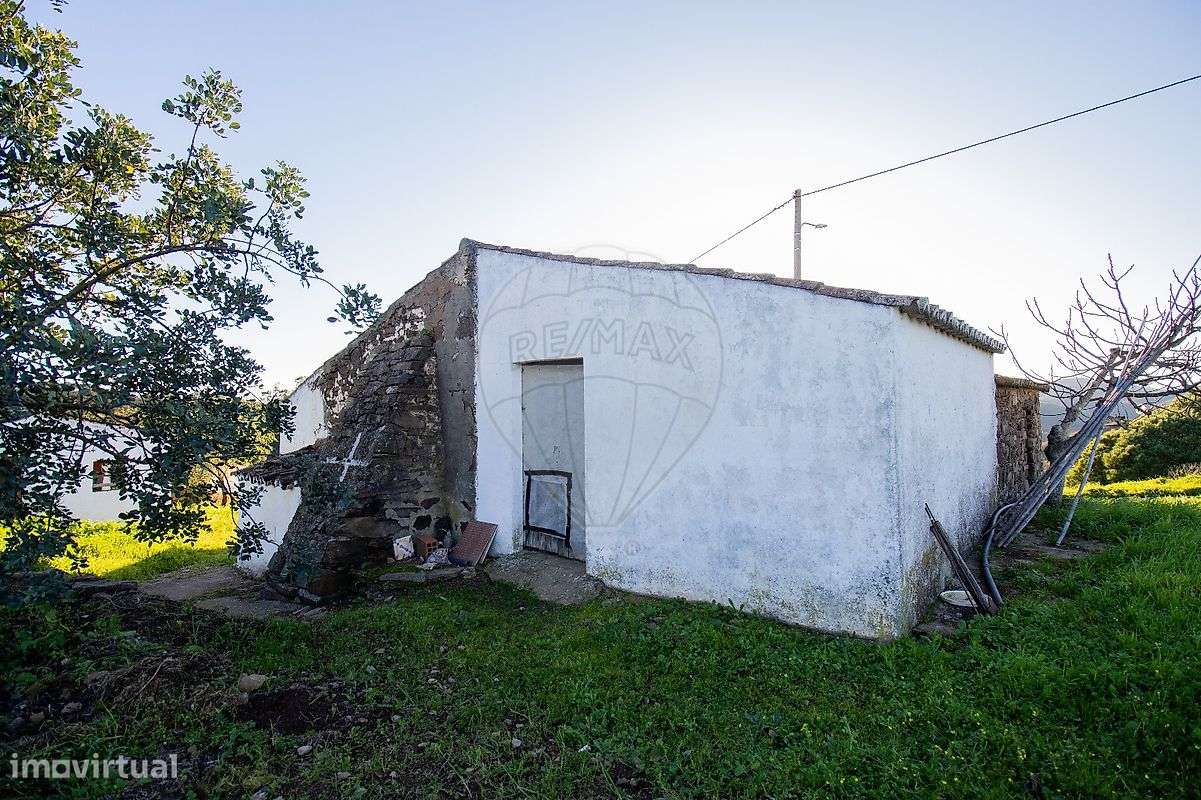 Moradia T2 para venda-7