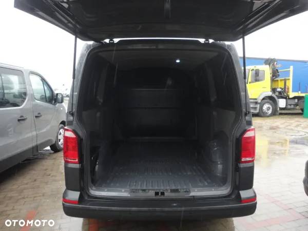 Volkswagen Transporter 2.0TDI Automat - 7