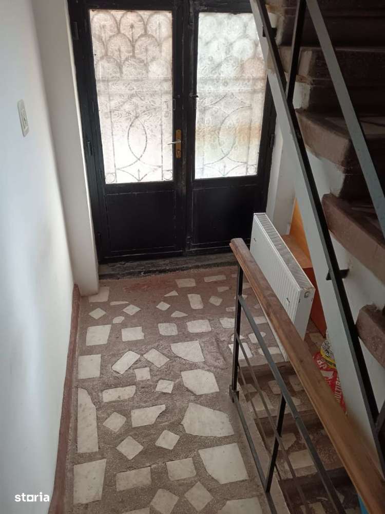 Apartament 3 camere, etaj 1, str. Praga-5