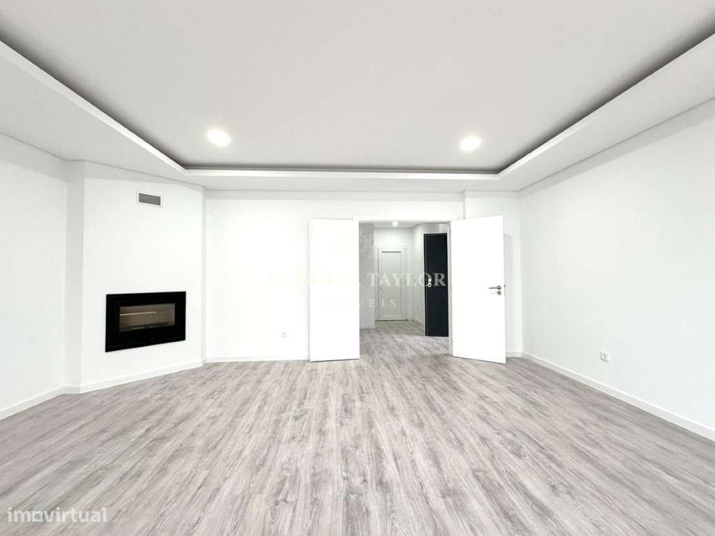 Moradia geminada T3 à venda em Fernão Ferro - Grande imagem: 4/20