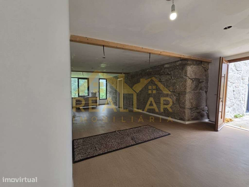 Moradia de Sonho em Fase Final de Remodelação - Arcos de Valdevez-9