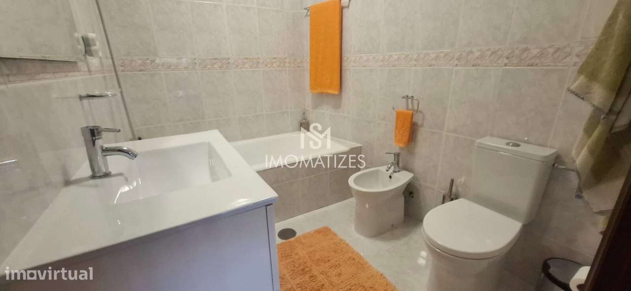 Moradia Bifamiliar T3+T3 em Nogueira da Maia-8