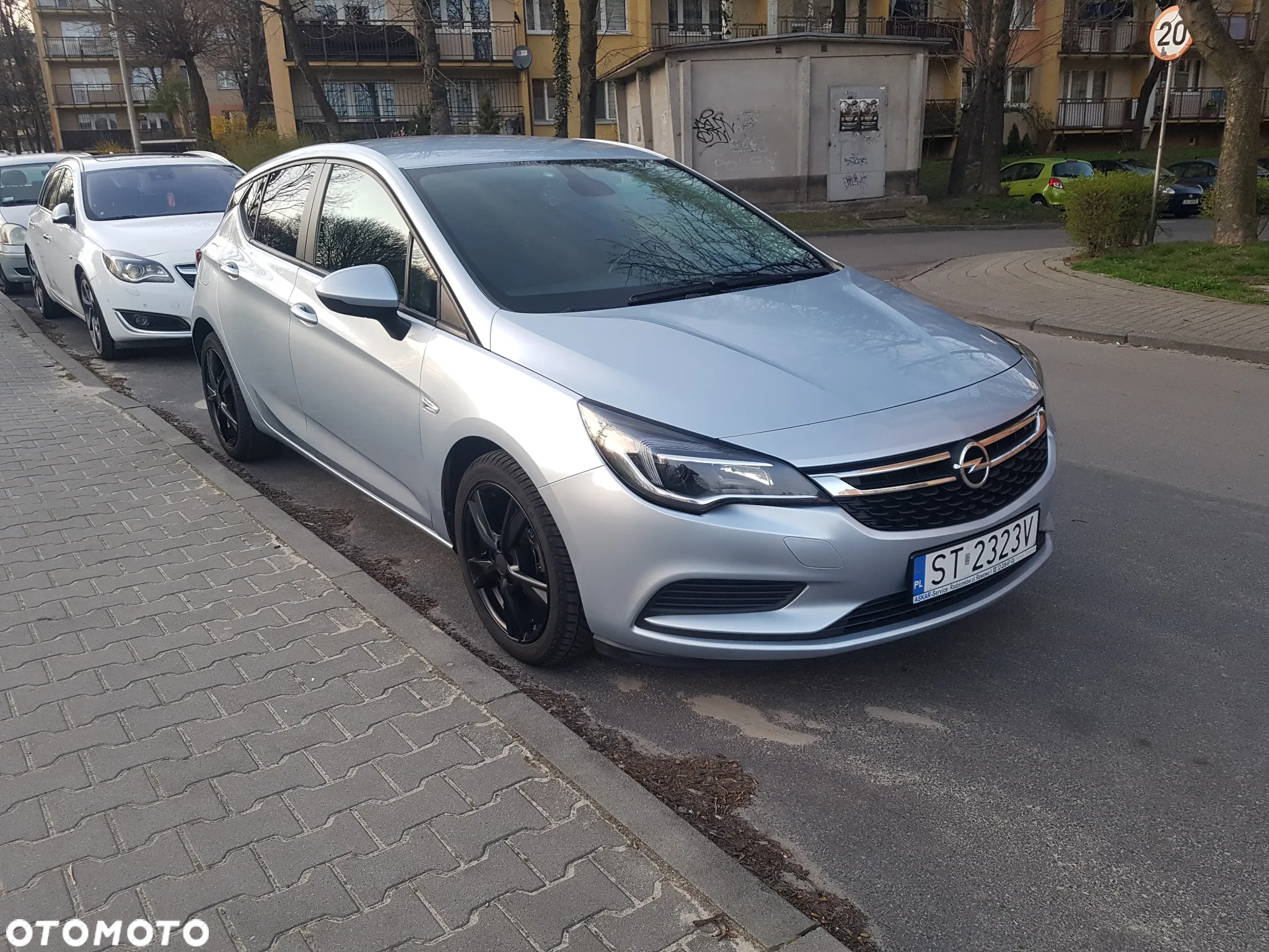 Opel Astra V 1.6 CDTI Dynamic - 4