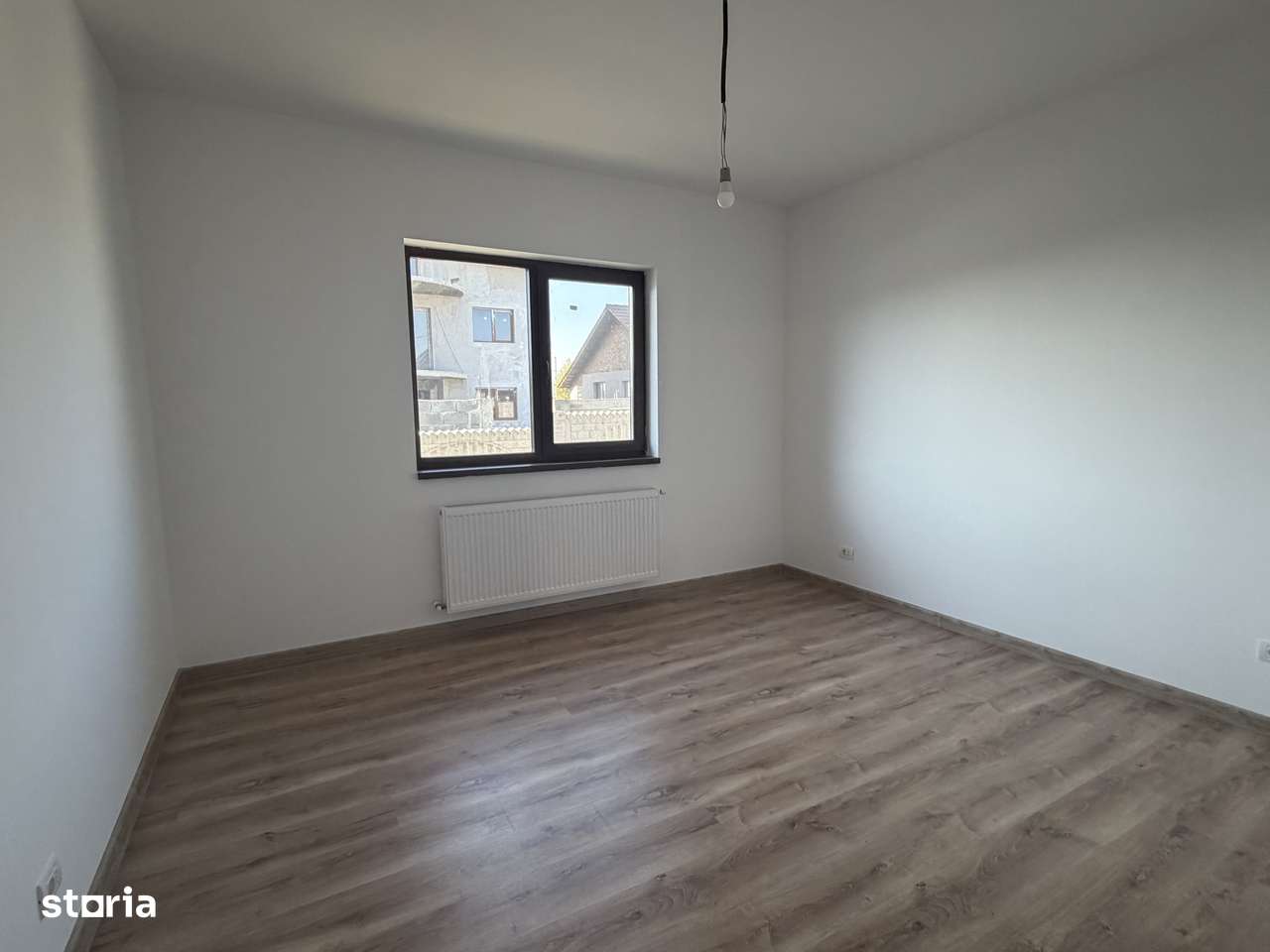 Casă la cheie Simnicul de jos ! - Imagine principală: 5/14