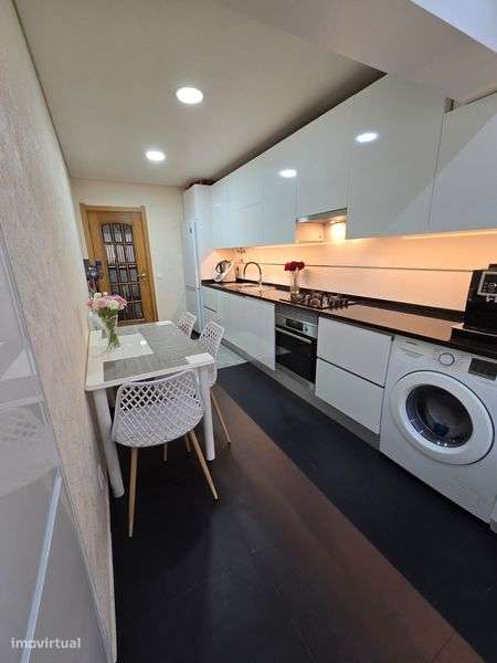 T2 em Fontainhas são José Cascais - Grande imagem: 4/12