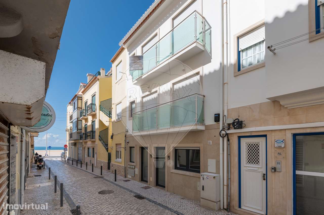 Apartamento T1 + 1 | Nazaré | Perto da Praia-0
