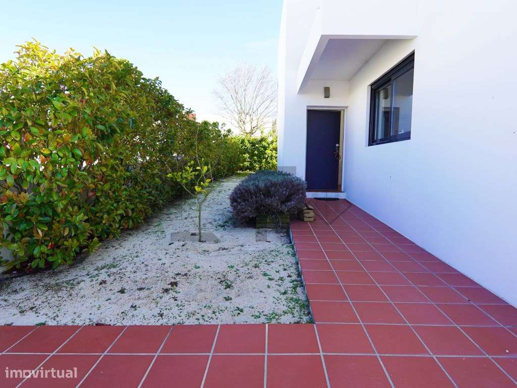 Moradia V4 com Piscina para Venda na Comporta-11