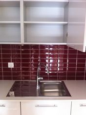 T0 Mezzanino  a 100m do Metro e comboio, equipado, perto de tudo - Grande imagem: 3/10
