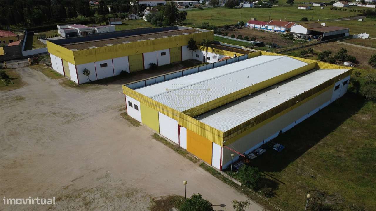 Armazém  Venda em Biscainho,Coruche-7