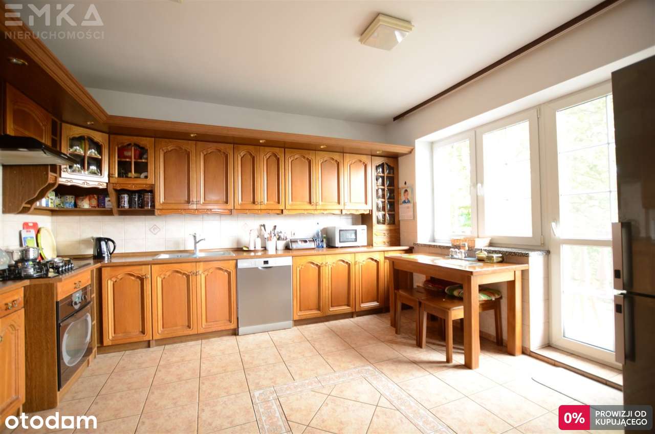 Duży dom z biznesem przy parku w sercu Kamienia-8